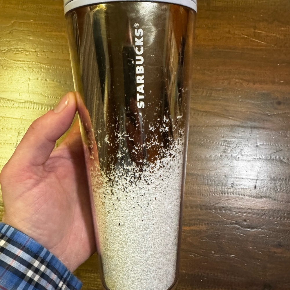 Starbucks Gold White Champagne Bubbles Ombré Label no Straw Tumbler 24 Oz 2019